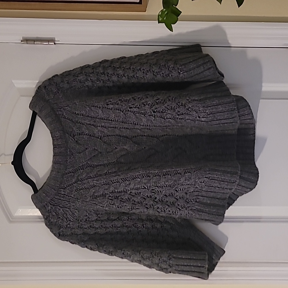 ♡NWOT♡ SWEATER
